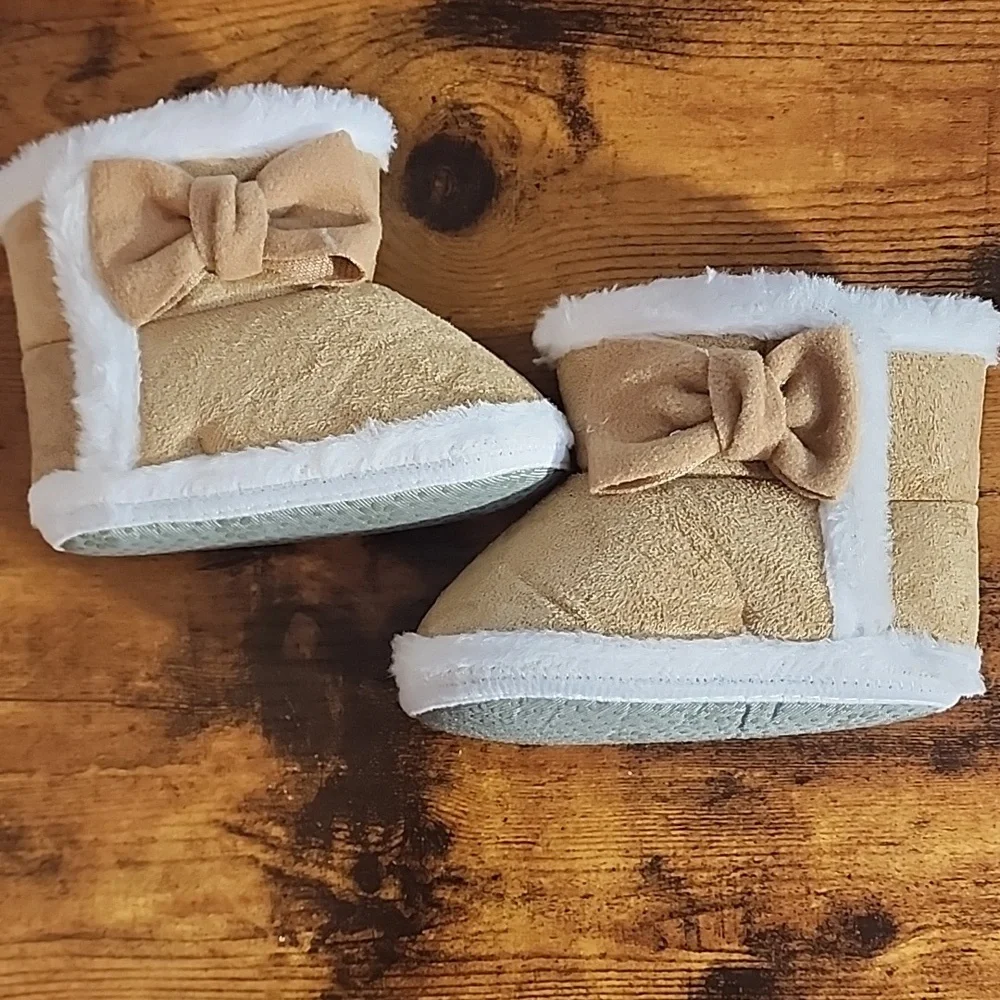 Tan Baby Booties with Bow Size 12-15 Months Peihua